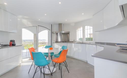 Villa Saramel by Rent Costa Brava in แซนท์แอนโทนีเดคาลอนเก