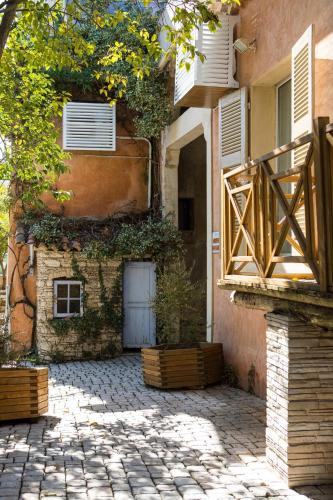 Garden, In Provence Hotel - Experience Authentique in Venelles