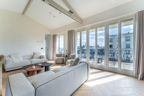 Haussman Palace Appartment - image 5
