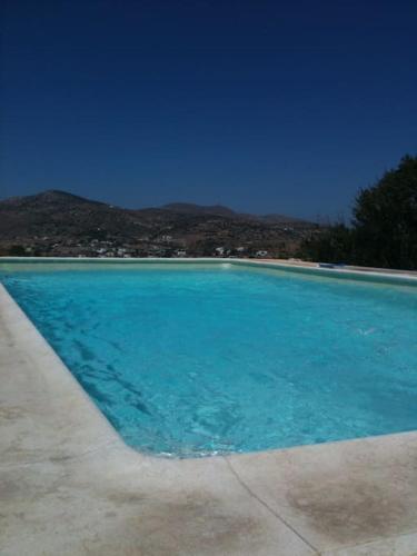 Beautiful vacation home in Parakopi,Syros