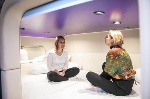 A szálláshely kívülről, AV-3 capsule hotel in Shevchenkivskyj