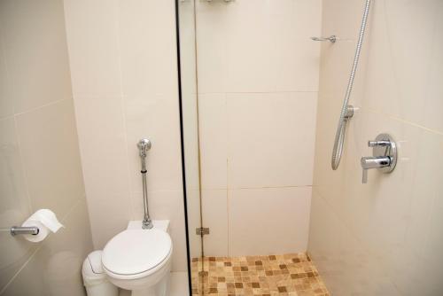 18 Quay West Waterfront- Family Apartments - image 4