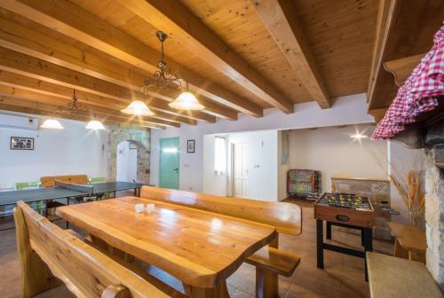 Atpūtas iespējas, Villa Sandi, mediterranean Villa with pool and jacuzzi in Jakačići