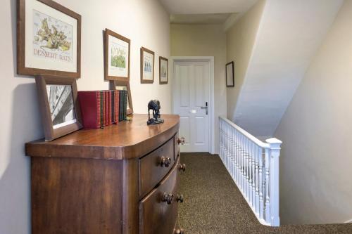 เดอะ คอร์เนอร์ เฮาส์ (The Corner House) in โฟรมี