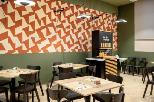 Dwo Valencia by Checkin - image 12