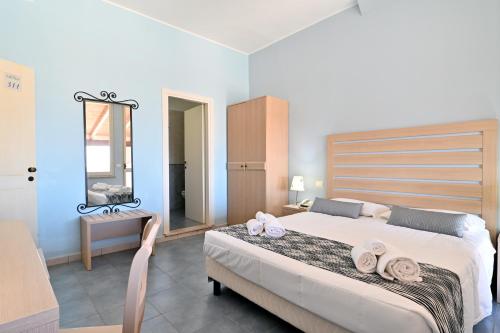 2 twin beds