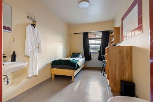 1 twin bed