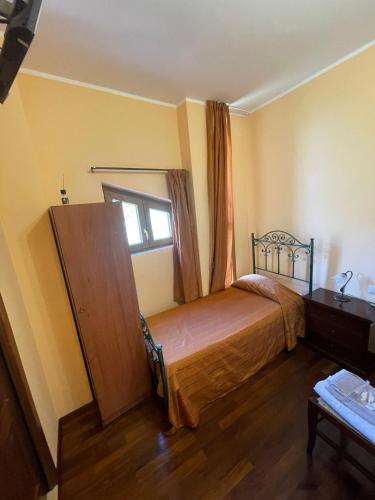 1 twin bed