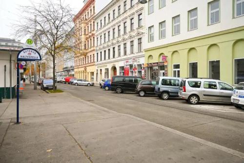 2 Bedroom Apartment for 6 near Donaukanal & U4 U2 Metro - image 12