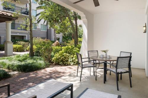 Marriott Lakeshore Reserve - image 8