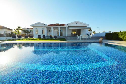 外部景觀, Villa Aquamarine in 索蒂拉