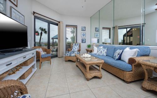 Phoenix East 003 condo