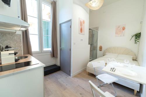 Hotel Les Orangers Room Type - Studio