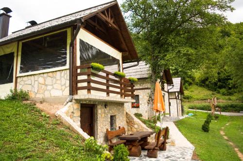 Vikendice - Vodenica Jurić — other in Sedra-Ljubunci bb, Prozor Bosnia and Herzegovina, 88440