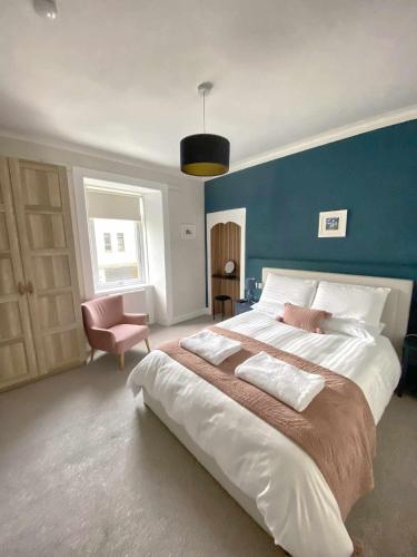 The Wheelhouse, Gourock in โกร็อค