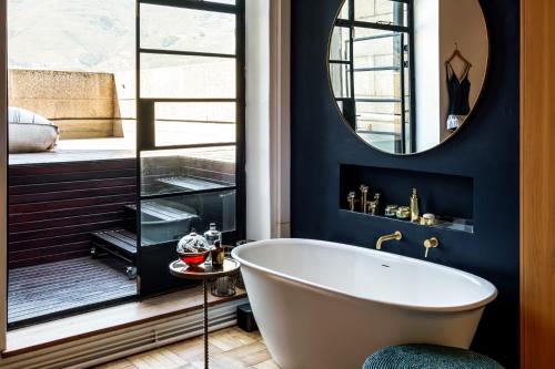Splendid Art Deco Loft in the Heart of Cape Town - image 9