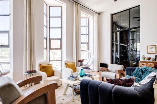 Splendid Art Deco Loft in the Heart of Cape Town - image 13