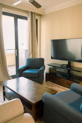 Guestroom, Crab Island Two Bedroom Condo near Coach's Raw Bar
