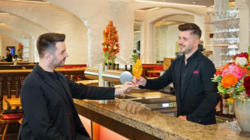 Hotel Deutsche Eiche - image 11