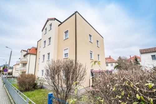 Cozyhomz Ferienwohnung bis 5 Personen mit Stellplatz, Drážďany (fotografie 6)