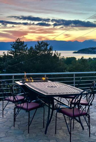 المرافق, Villa Megdani A in راشا