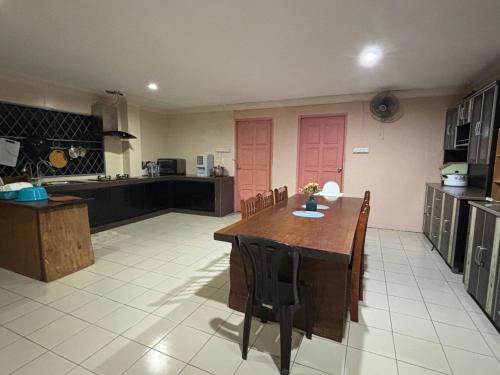 Citadil Homestay near Miri Crocodile Farm