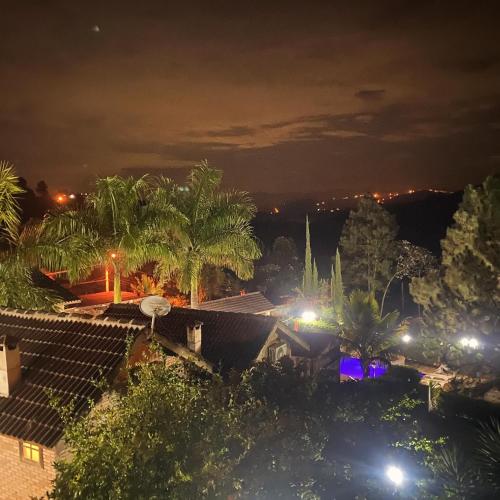 Chales Marinelli em Sao Roque in Near Center