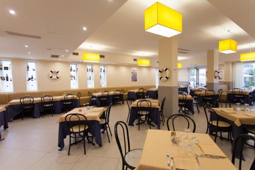 Restorāns, Hotel Costazzurra Museum & Spa in Villaggio Mosè
