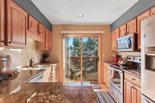 Lagoon 723D by Great Western Lodging in Frisco, USA