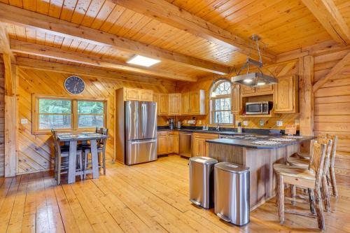 Exquisite Cabin with Deck and Fire Pit, 10 Mi to Lake