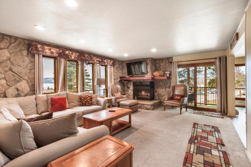 Lake Cliffe E201 by Great Western Lodging in Dillon, USA