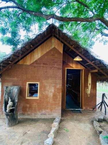 Yala Village Eco Tree House