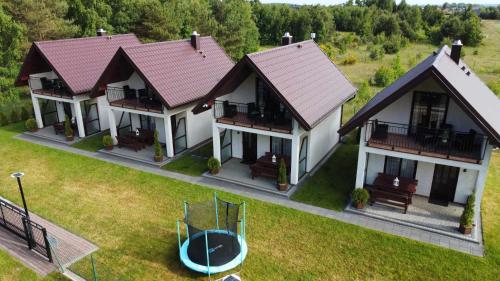 Viesnīcas āriene, Domki na Jastrzębiej (Domki na Jastrzebiej) in Mieroszyno