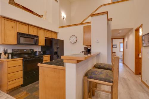 Los Pinos 22C by Great Western Lodging in Breckenridge, USA