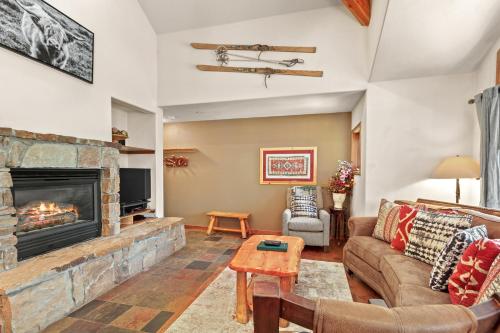Los Pinos 23A by Great Western Lodging in Breckenridge, USA