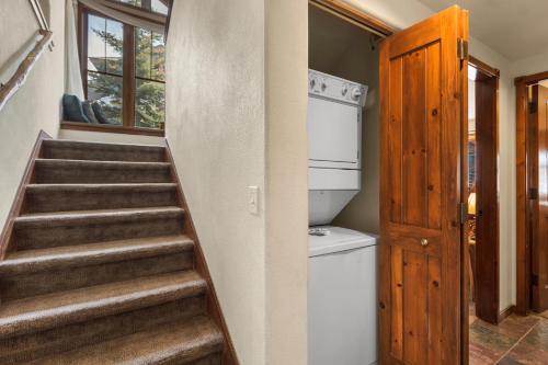 Los Pinos 23A by Great Western Lodging in Breckenridge, USA