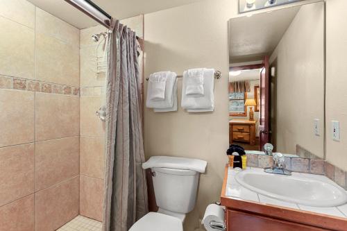 Los Pinos 23A by Great Western Lodging in Breckenridge, USA