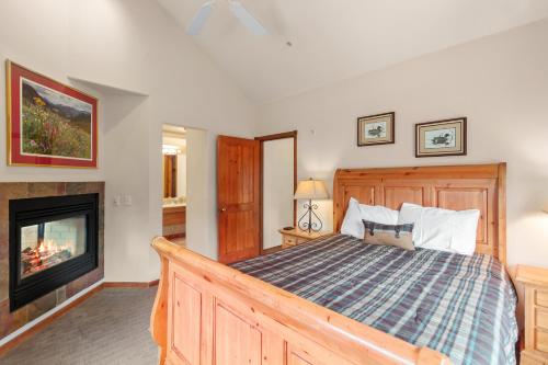 Los Pinos 23A by Great Western Lodging in Breckenridge, USA