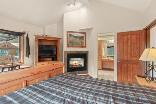 Los Pinos 23A by Great Western Lodging in Breckenridge, USA
