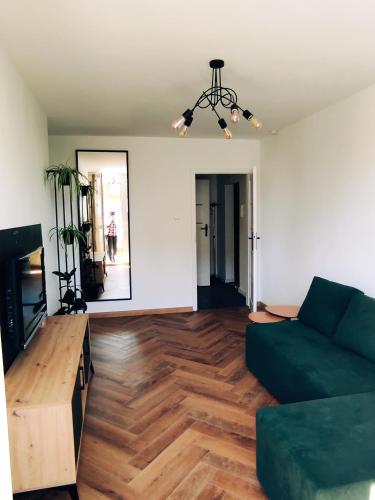 Spacerowa, centrum, 2 pokoje, balkon, dla 1- 4 osób