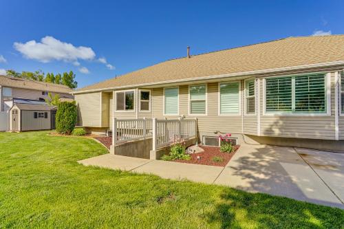 Cozy Kaysville Vacation Rental w/ Mountain Views! in Farmington (UT)