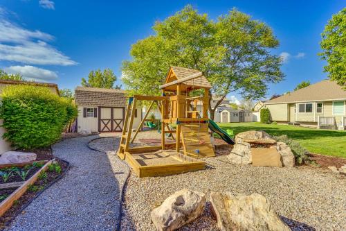 Cozy Kaysville Vacation Rental w/ Mountain Views! in Farmington (UT)