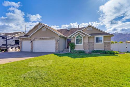 Cozy Kaysville Vacation Rental w/ Mountain Views! in Farmington (UT)