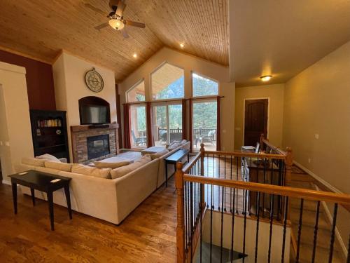 Perfect Pikes peak basecamp & spacious luxury in Cascade-Chipita Park, USA