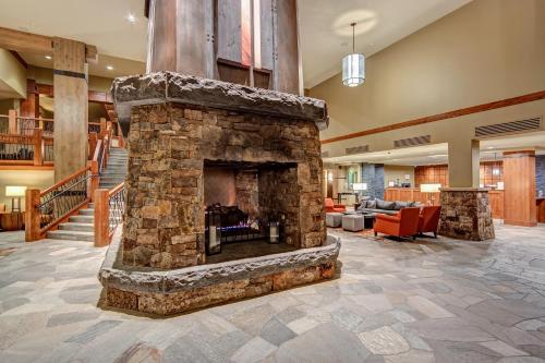 One Ski Hill Place 8516 by Great Western Lodging in Breckenridge, USA