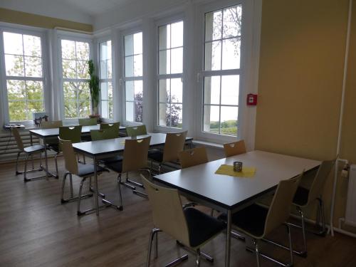 Mixed Dormitory Room