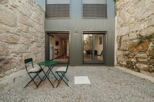Courtyard Oporto Design Apartments by Vacationy 2