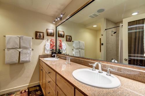 Park Avenue Lofts 303 by Great Western Lodging in Breckenridge, USA