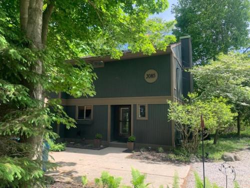 Whittier Cottage in Douglas, USA