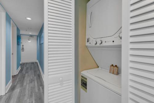 Ocean Front 2BR Elegant Condo in Atlantica Resort
